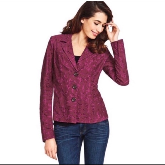 NWT CAbi Plumberry Blazer size 6 - Picture 2 of 8